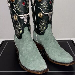 Limited Edition Lucchese size 8D